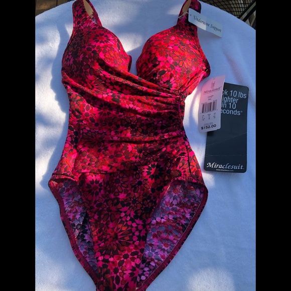 Miraclesuit Other - NWT Miraclesuit  size 8.